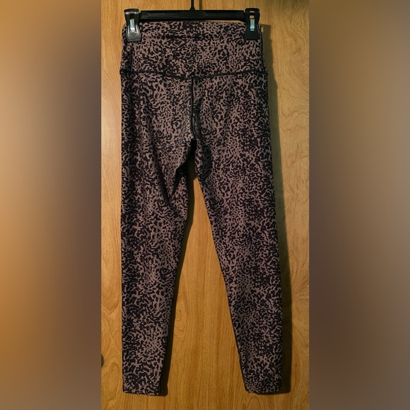 Sage Collective Animal Print Sports Bra & Leggings Set - Picture 5 of 6